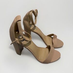 Elegant Tan Women's Heels
